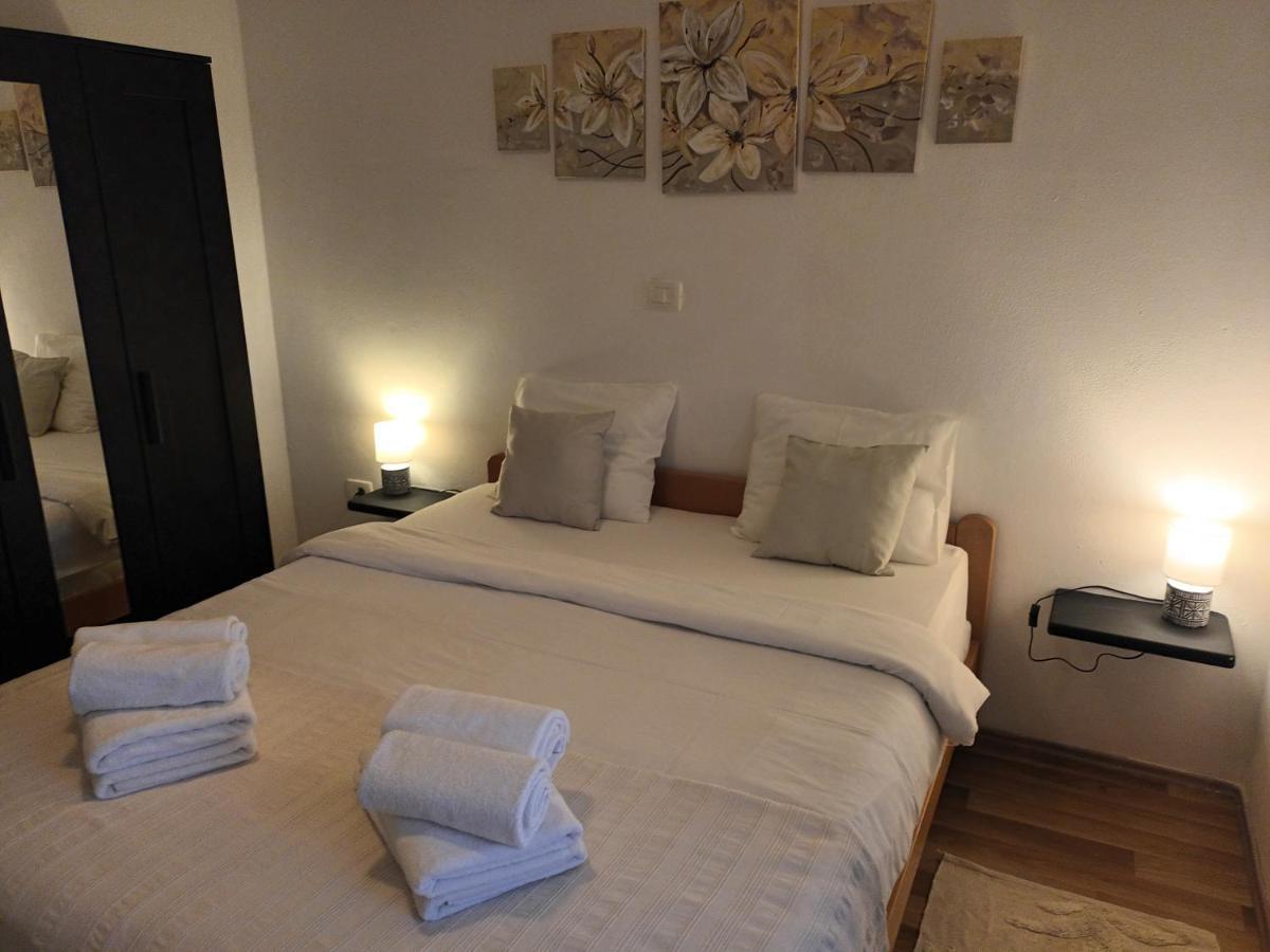 Apartman Rocky Petrovija Kültér fotó