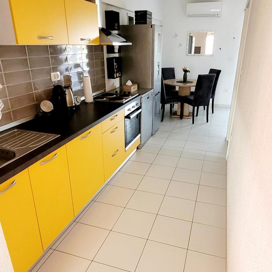 Apartman Rocky Petrovija Kültér fotó