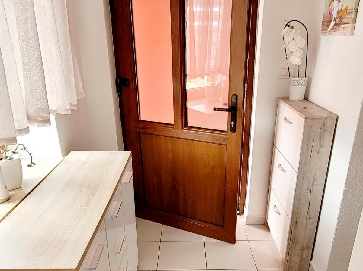Apartman Rocky Petrovija Kültér fotó